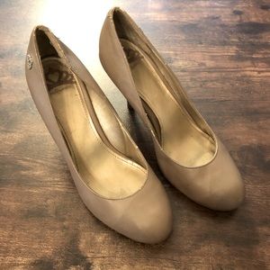 Fergalicious by Fergie Utopia nude pumps heels shoes size 10